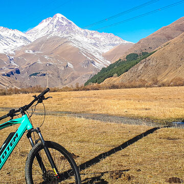 Výlety na kolech kolem Kazbegi